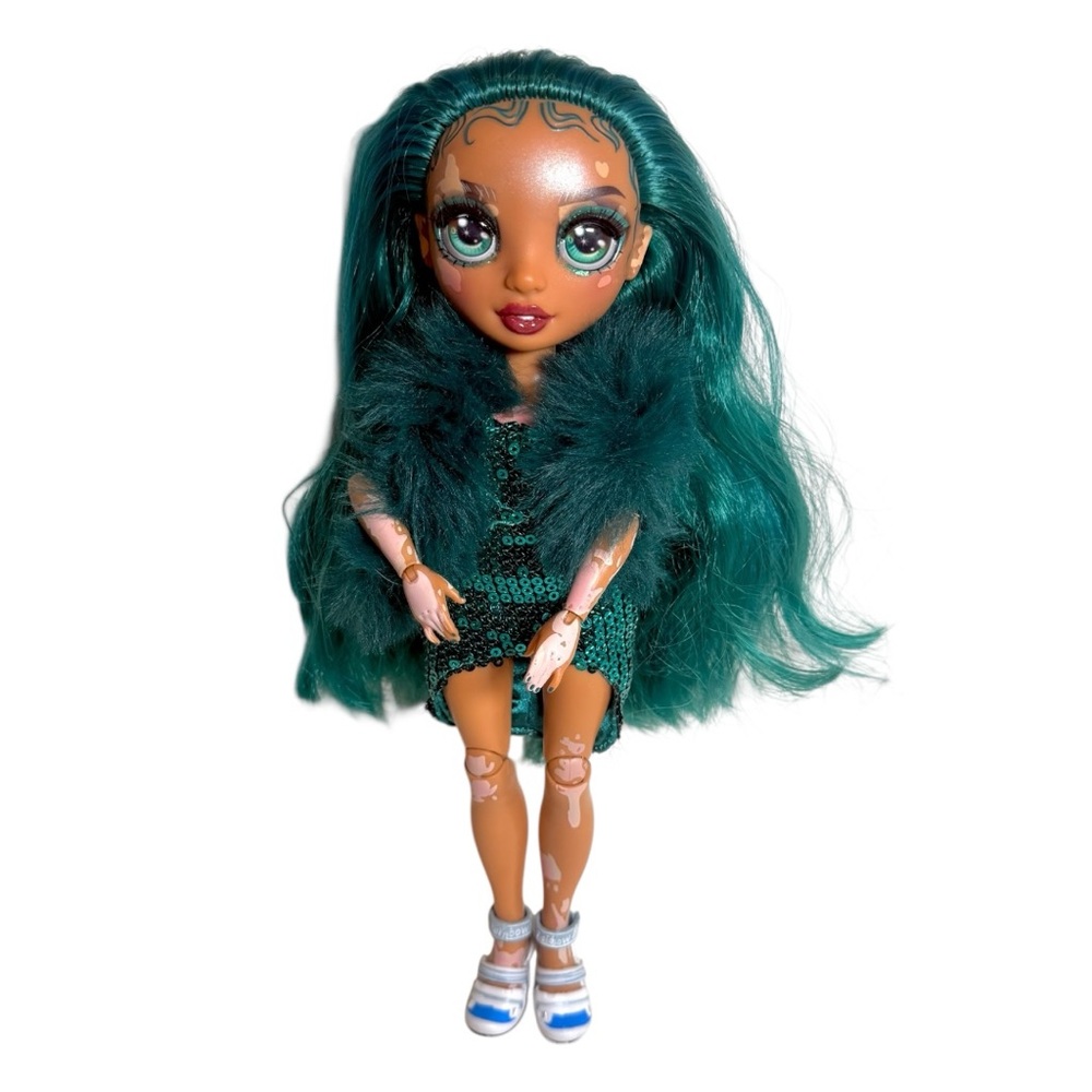 Monster High Doll with Green Hair and Outfit - Rainbow High - JEWEL RICHIE